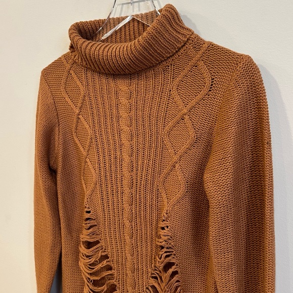 Derek Heart Chestnut Brown Distressed Cable Knit Turtleneck Pullover Sweater - Picture 4 of 7